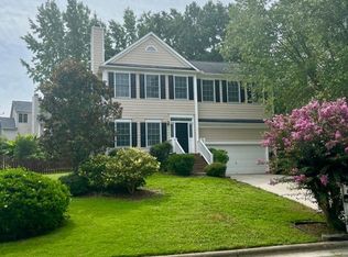 717 Wakehurst Dr, Cary, NC 27519