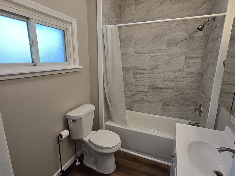 3532 Fullerton Ave — Photo 35