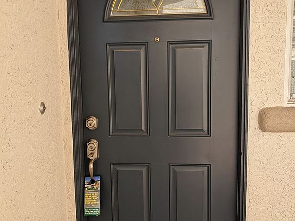 2nd image of 11573 Stivali St