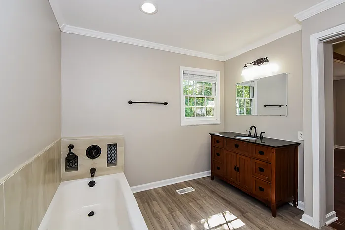 513 Hemlock Dr — Photo 13