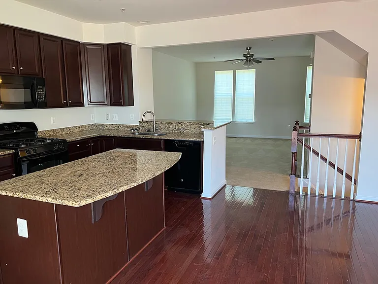 11761 Nationals Ln — Photo 11