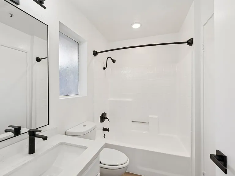 310 Virgil — Photo 68