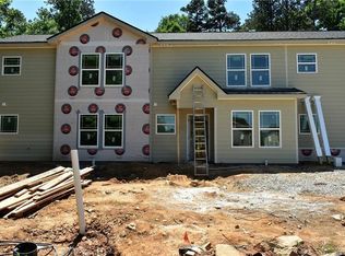 6010 Garden Cir, Douglasville, GA 30135