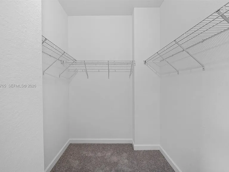 715 SE 15th St — Photo 24
