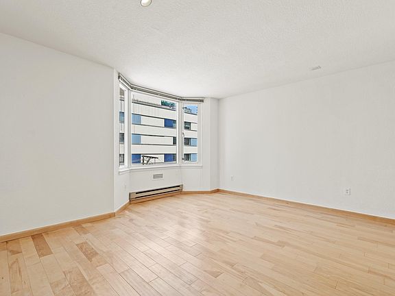2nd image of 201 Harrison St APT 520