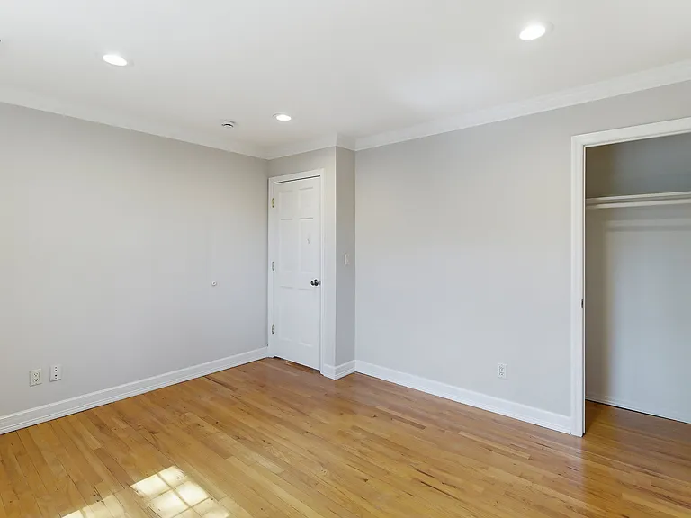 72 Prospect St #2 — Photo 6