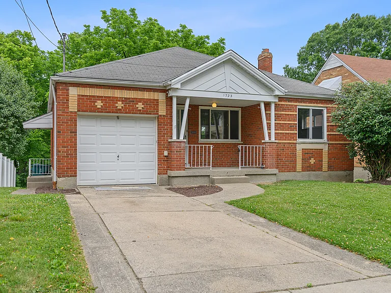 1723 Tuxworth Ave — Photo 32