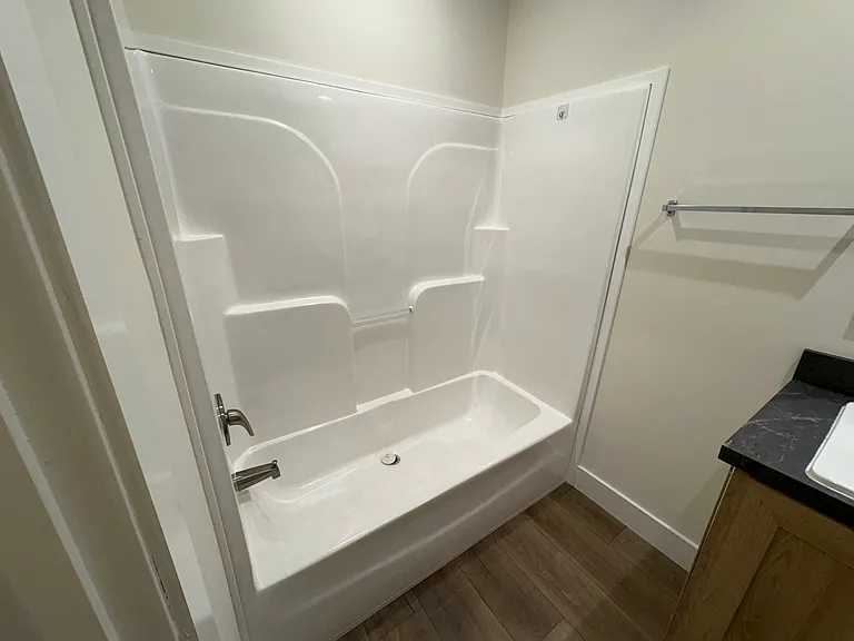 205 Woodland Dr — Photo 5