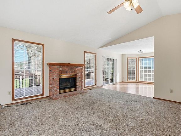 4th image of 6008 W Wind River Dr