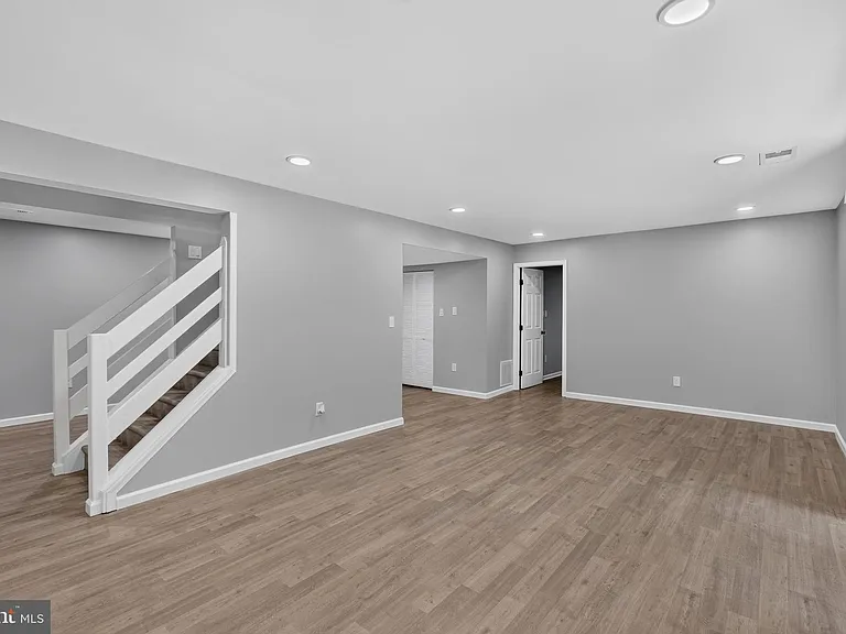 4752 Carterwood Dr — Photo 25