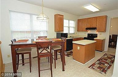 4th image of 1501 Dickens Pl