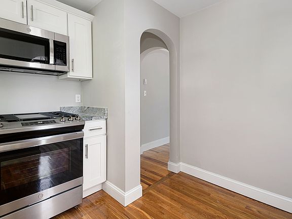 5th image of 25 Paragon Rd #1