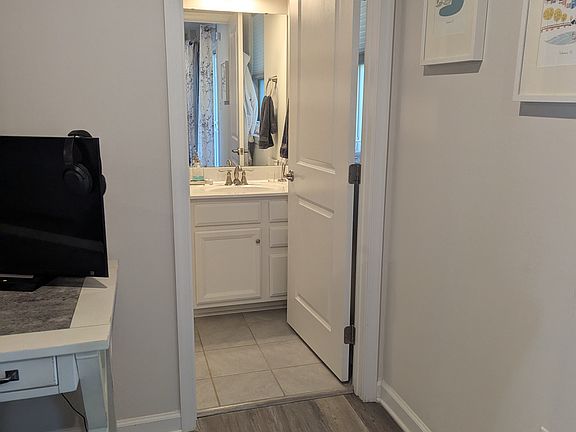 5th image of 7909 Wistar Woods Ct