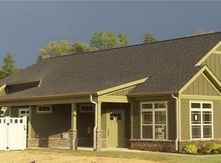 000 Summerfield Pl, Flat Rock, NC 28731