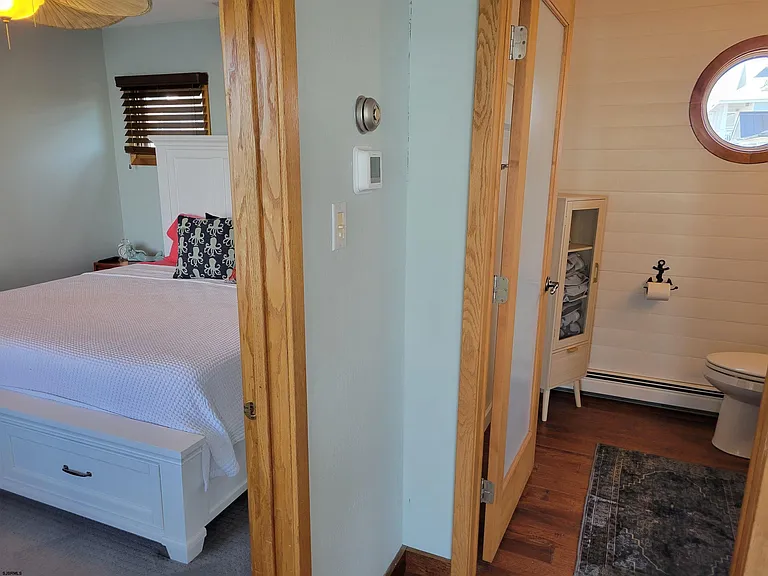 8601 Fulton Ave — Photo 51