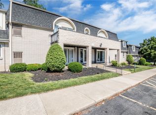 5 Cambridge Sq APT G, Williamsville, NY 14221
