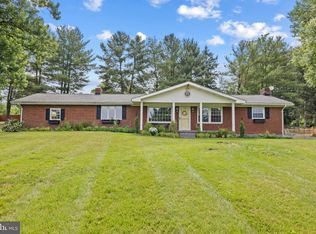 5533 Middle Rd, Winchester, VA 22602