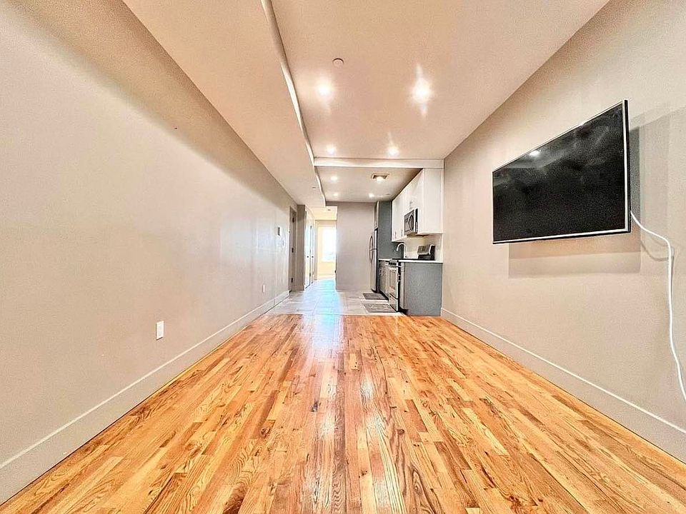 1st image of 2809 Snyder Ave #4F