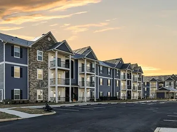 The Pinnacle at Parkside Village, 6160 Hall Rd #1B-1Ba-681Sqft, Galloway, OH 43119