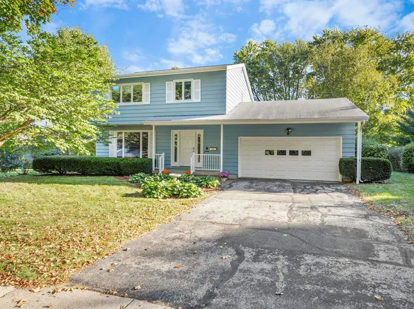 2217 Westbrook Ln, Madison, WI 53711