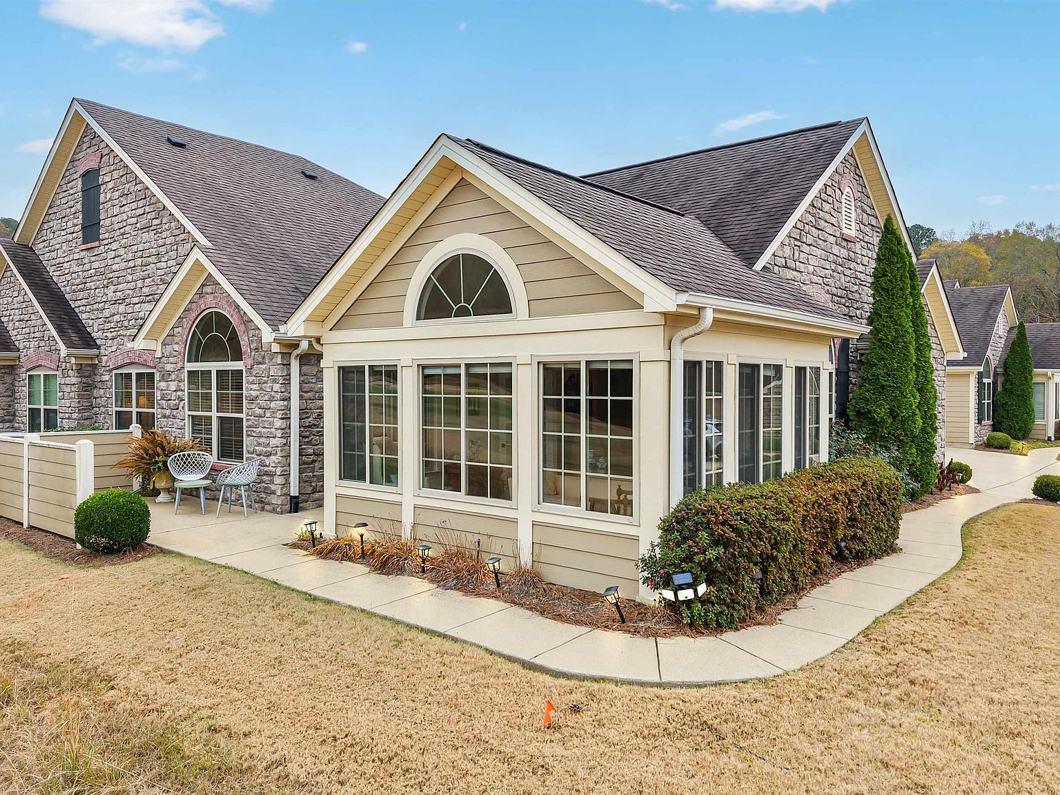 124 Cornerstone Ct #124