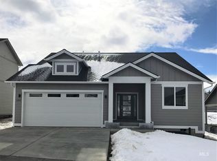 2215 3rd St, Moscow, ID 83843