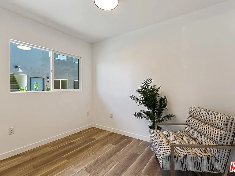 2922 Hauser Blvd #3 — Photo 11