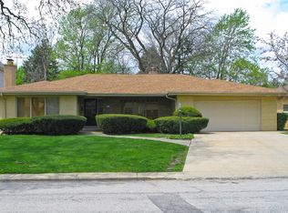 6518 N Navajo Ave, Lincolnwood, IL