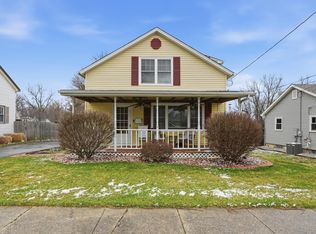 512 W South St, Crown Point, IN 46307