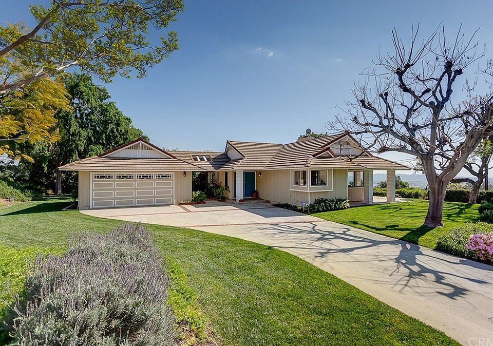 1st image of 2204 High Mesa Dr