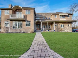 22 Dwight Dr, Ocean, NJ 07712