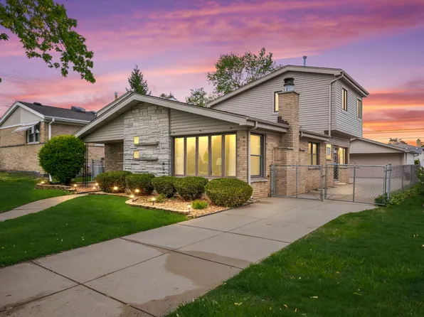 10505 S Kilbourn Ave, Oak Lawn, IL 60453