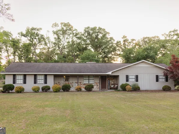 6788 State Highway 121 SE, Surrency, GA 31563