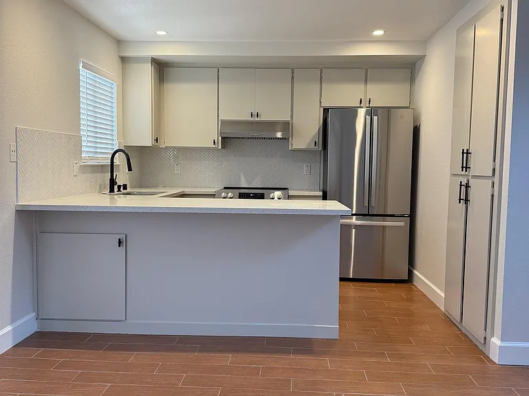 101 Portola Way #2 — Photo 5
