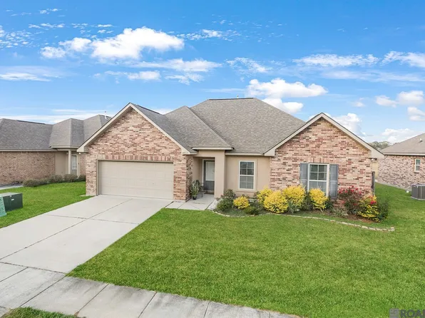 8807 Black Birch Ave, Zachary, LA 70791
