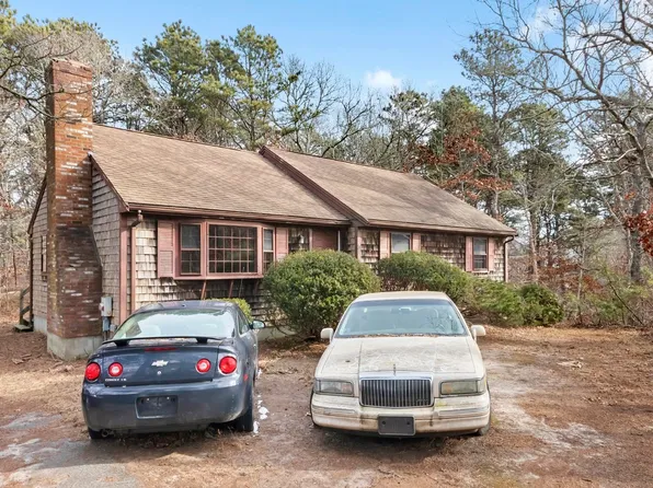 30 Barn Swallow Ln, Dennis Port, MA 02639