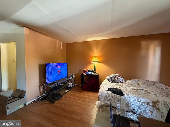 5th image of 19307 Club House Rd APT 204