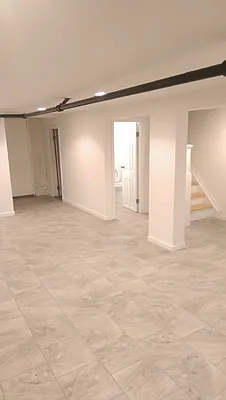 Rented by New York Realty Minimax Inc | media 31