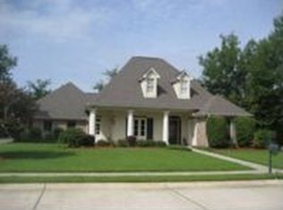 502 Rue Chateauguay, Ocean Springs, MS 39564