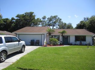 408 SE Seabreeze Ln, Port Saint Lucie, FL 34983