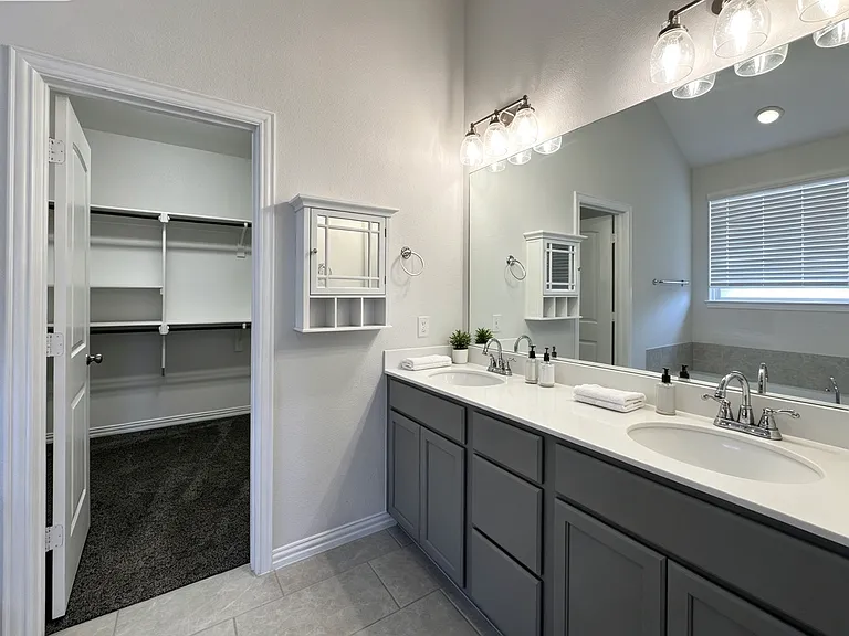900 Slate Ln — Photo 14