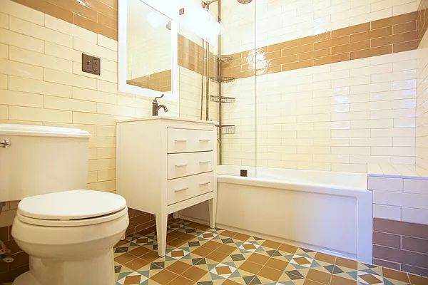 Rented by Lofts and Flats LLC | media 24