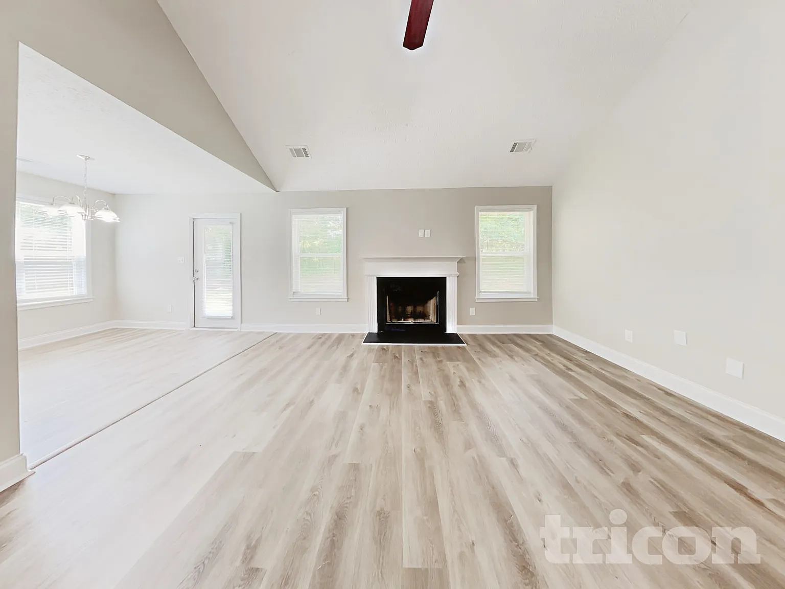 215 Comet Court Dallas GA — Photo 3