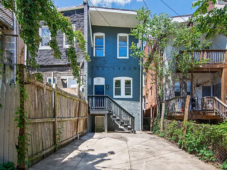 813 Whitelock St — Photo 22