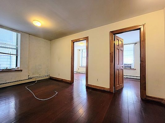 1st image of 18 E 105th St #Vx