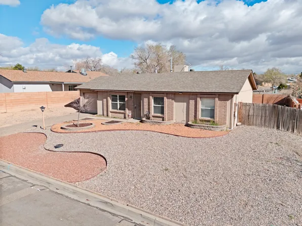 1725 Alpha Rd SE, Rio Rancho, NM 87124