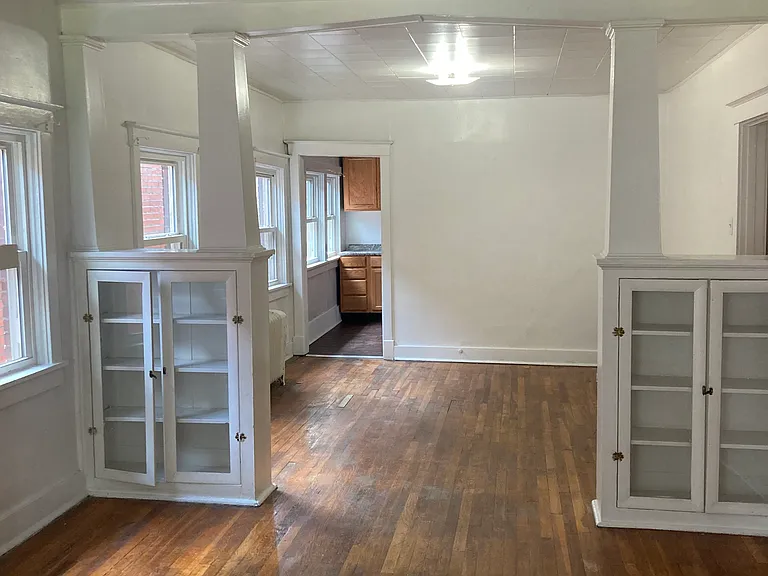 2334 Eldridge St — Photo 10