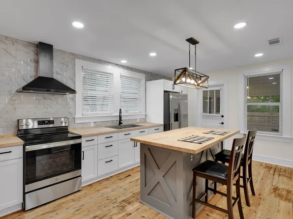 809 N Park Ave, Columbia, MS 39429