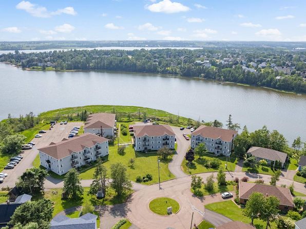22 Waterview Hts N #17, Charlottetown, PE C1A 9J8