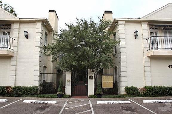 3rd image of 4517 Holland Ave APT 108